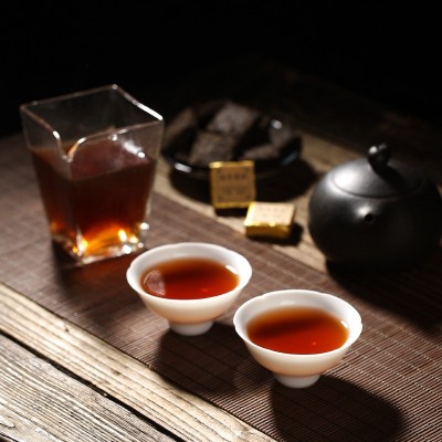 批发云南陈年普洱茶熟茶2003年古树迷你小金砖沱茶小方砖源头厂货图4