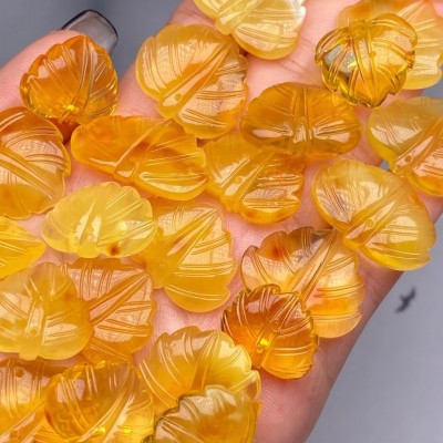 厂家批发树叶配饰蜜蜡 色泽油润 百搭DIY挂件配饰文玩菩提 货源图3
