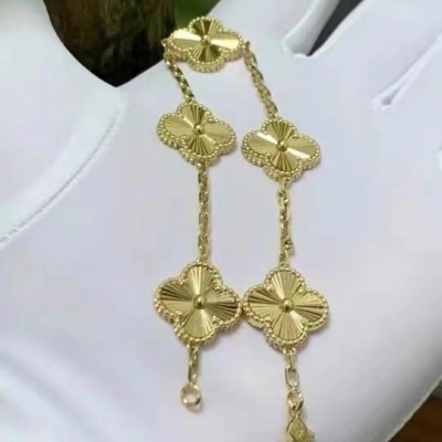 现货东莞钛钢饰品时尚气质18k金批花四叶草五花手链高级感批发图2